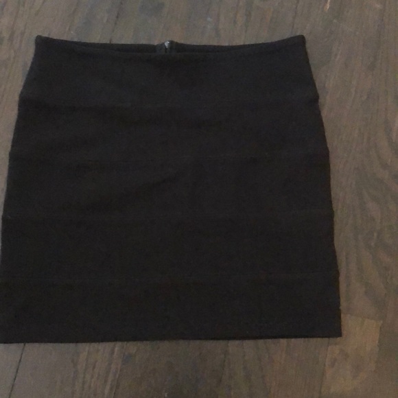 LF black bandage skirt - Picture 3 of 4